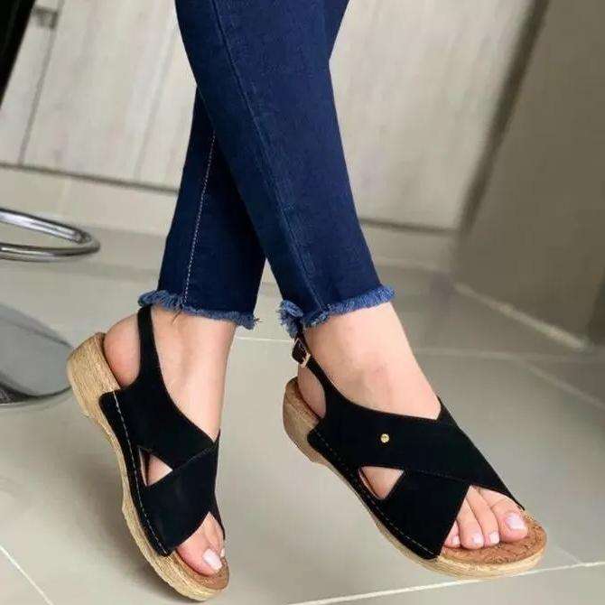 **Women's Leather Sandals