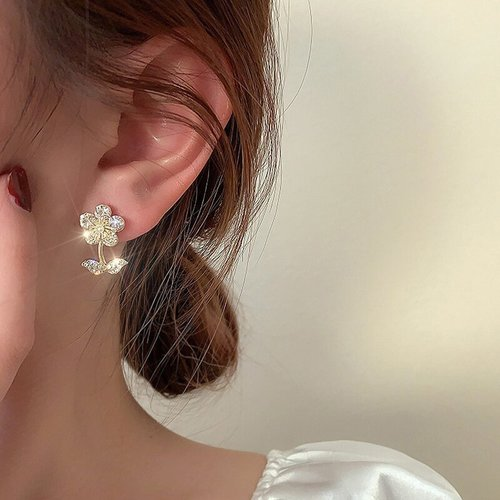 Shiny Diamond Pearl Flower Stud Earrings