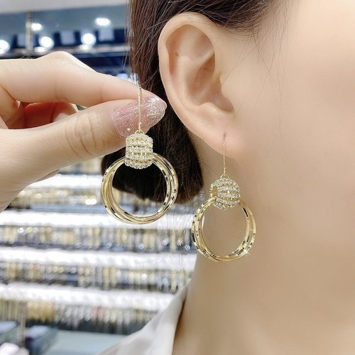 Shiny Zircon Circle Earrings