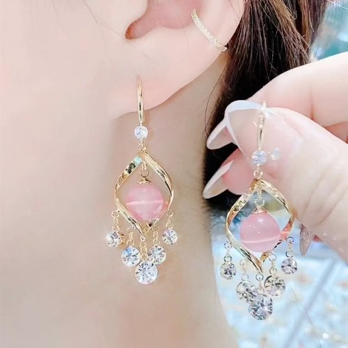 Shiny Spiral Diamond Earrings