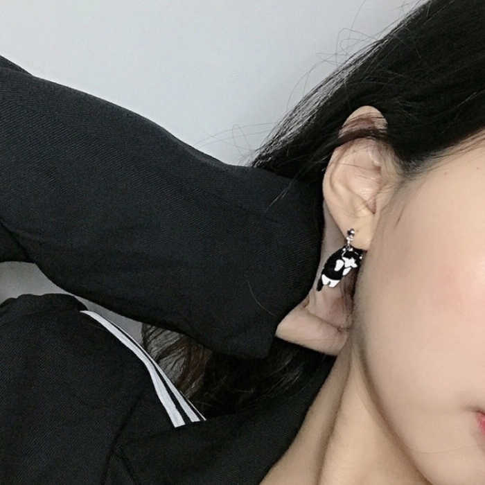 Dangling Cat Earrings