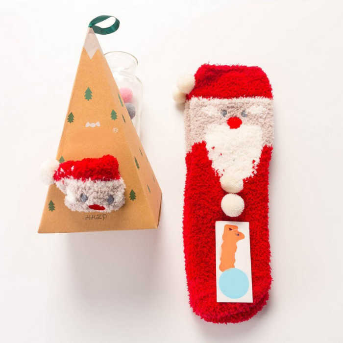 Christmas-themed Coral Fleece Soft Warm Socks(4 pairs)