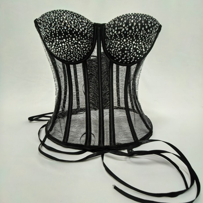 Fashionable and sexy strapless fishbone rhinestone vest top