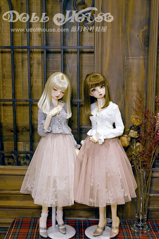 Knitted sweaters+Long veil skirt