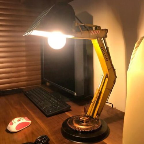 Digger Desk Lamp Unique Table Lamp LED