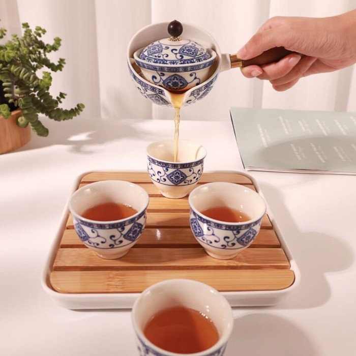 360° Rotation Tea Maker
