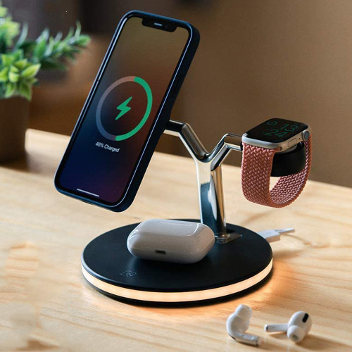 3 in 1 Magnetic Wireless Charging Station