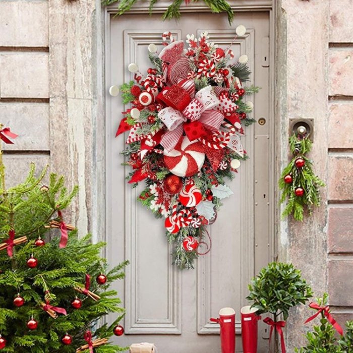 🔥🍭Candy Cane Christmas Wreath