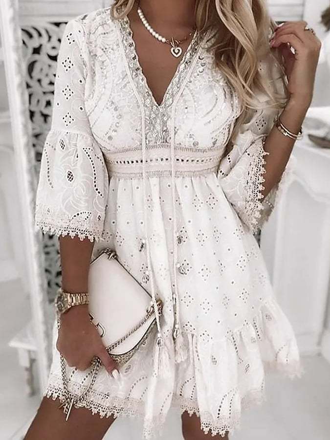 Women's Lace Embroidery Hollow Out Ruched V Neck Stylish Modern Party Dress