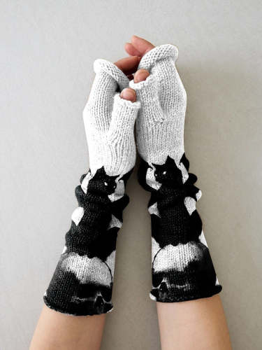 Black Cat Bat Wings Skull Print Knit Fingerless Gloves