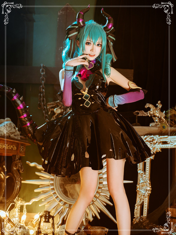 Vocaloid Miku Little Devil Cosplay Costume