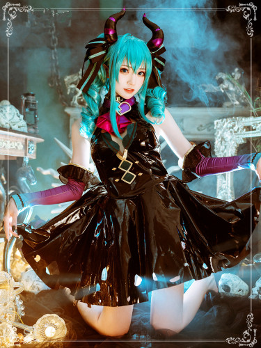 Vocaloid Miku Little Devil Cosplay Costume