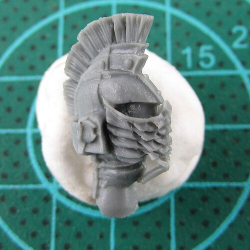 ULTRAMARINES INVICTARII HEADS & TORSOS bits 2