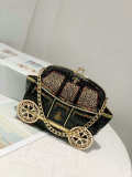 Fashion High Quality Carriage Chains Creative Modeling Embroidery Bag Bags Handbags T16