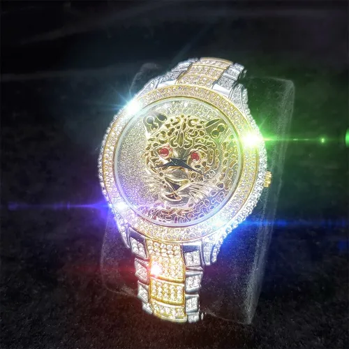 Men's Quartz Watch 3D Hollow Dial Tiger Head RoundWristwatches VI991010