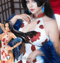 One Piece Boa Hancock Figure Cheongsam Red White Cosplay Costume