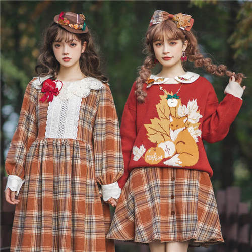 Miss Point ~Little Fox in Woods Knitwear Sweater