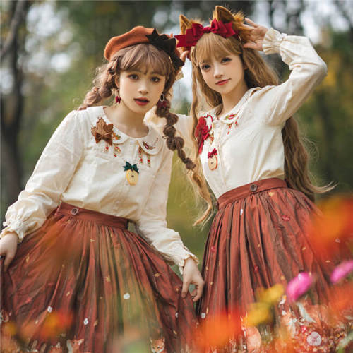 Miss Point ~Little Fox in Woods Cotton Lolita Blouse