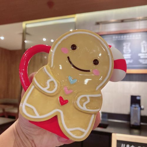 Starbucks 2020 China Christmas 3D Gingerbread Man With Tea Strainer 11oz Mug