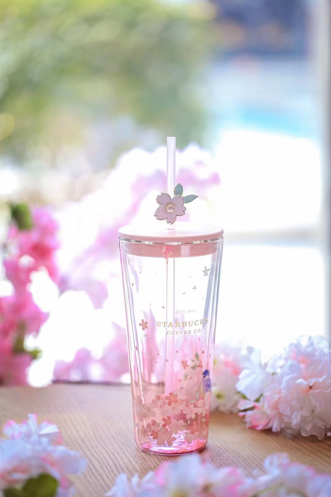 US$ 55.99 - Starbucks 2022 China Sakura Pink 20oz Double Wall Glass Cup  with sakura topper - m.alexstarcups.com
