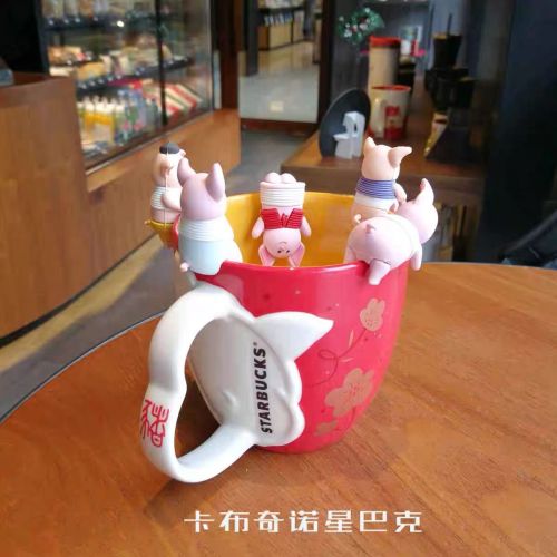 Unsettling Starbucks Coffee Shop Scene | Stable Diffusion Online