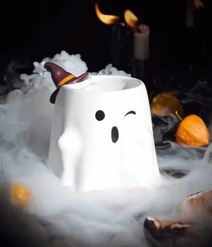 Starbucks 2022 China Halloween Cute Ghost 14oz Mug
