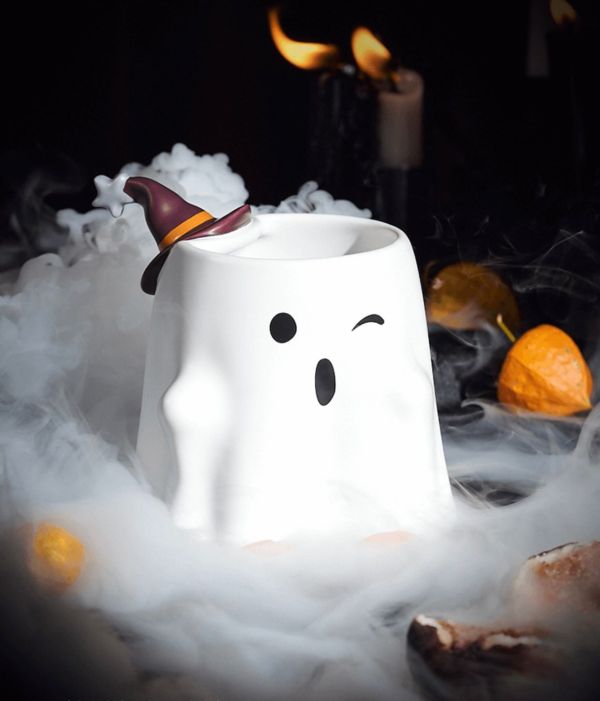 Starbucks 2022 China Halloween Cute Ghost 14oz Mug