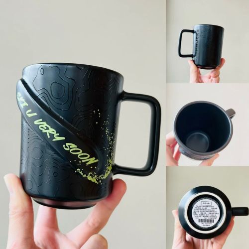 Starbucks 2022 China Skiing Black 14oz Mug
