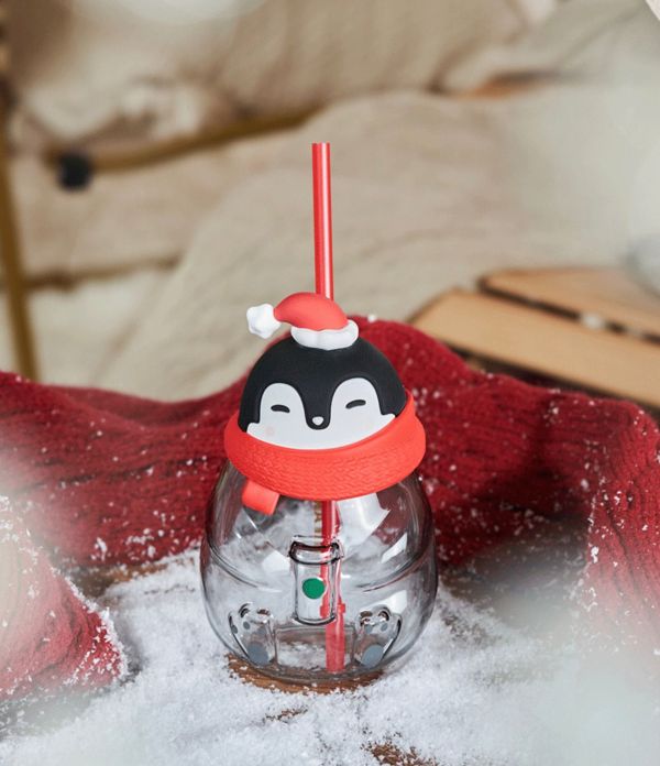 Starbucks 2022 China Christmas Cute Penguin 22oz Glass Cup