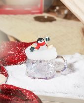Starbucks 2022 China Christmas Snowflake 14oz Glass Cup with Penguin Lid