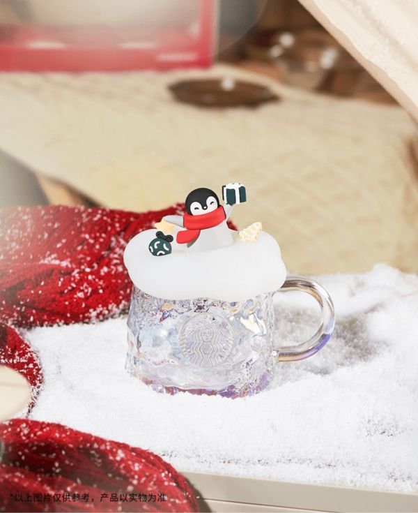 Starbucks 2022 China Christmas Snowflake 14oz Glass Cup with Penguin Lid