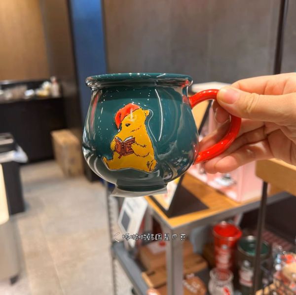 Starbucks 2022 Korea Christmas Bear Reading Mug ship in the middle of Dec.