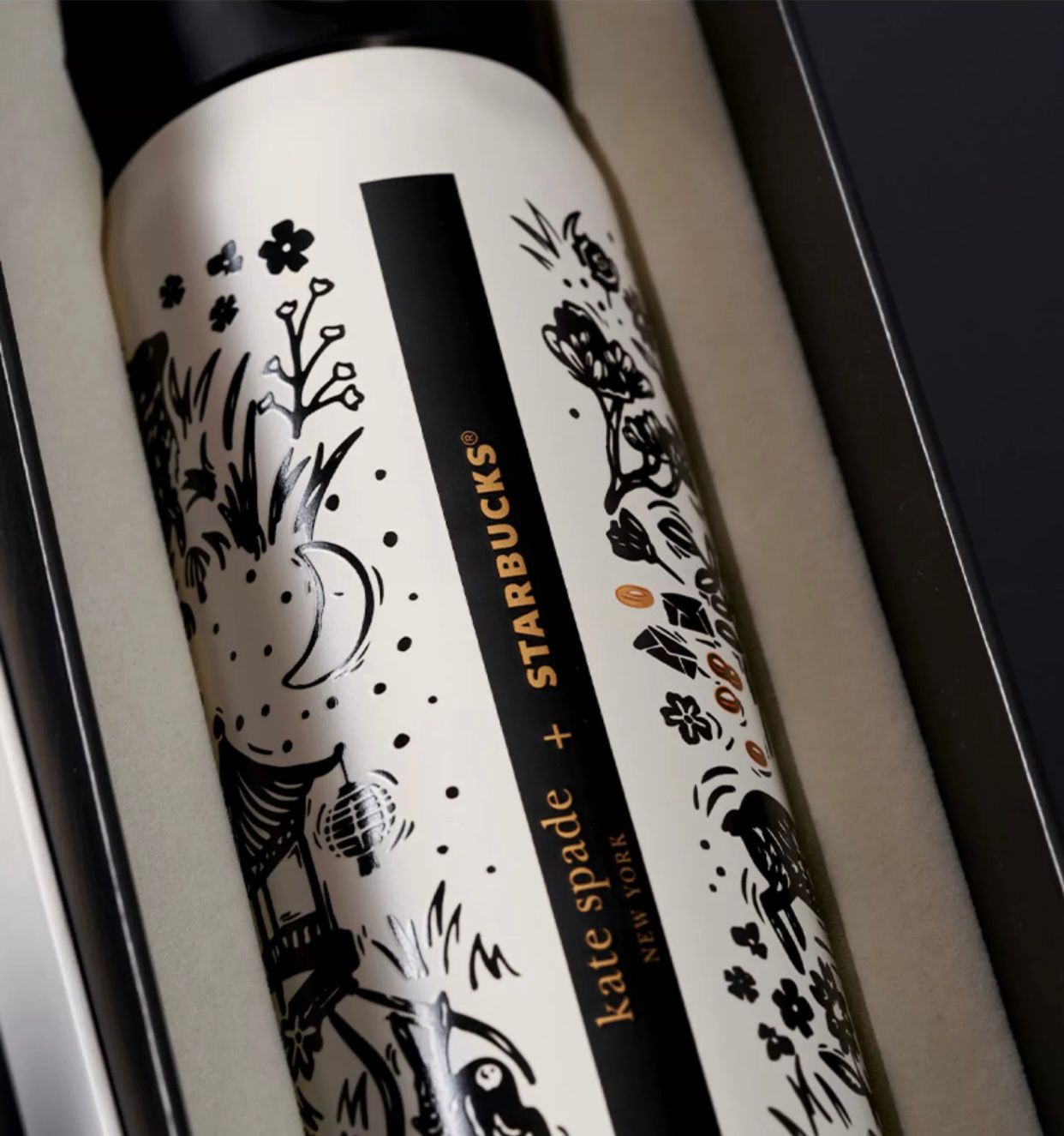 US$ 95.99 - Starbucks 2023 China Kate Spade Thermos Black Rabbit