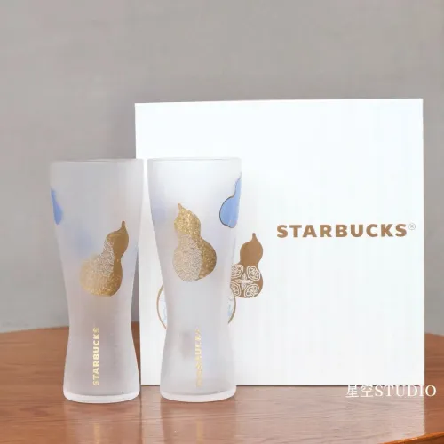 Starbucks 2023 China Cute Rabbit 14oz Glass Cup Set with Gift Box