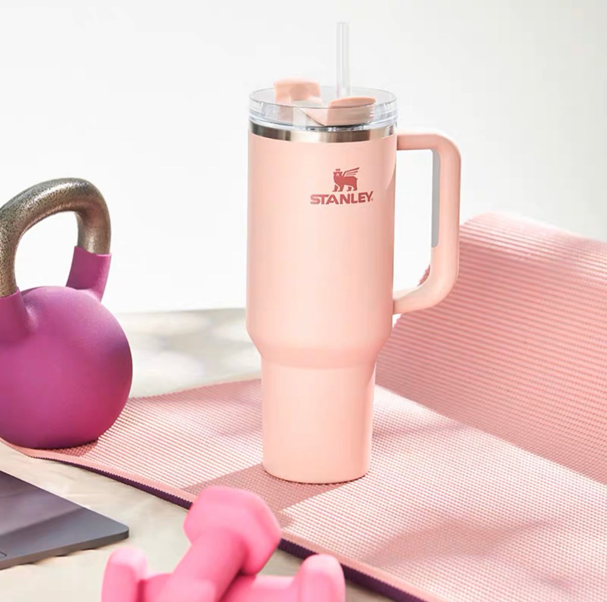 US 99.90 Stanley Pink Dusk 40oz Tumbler