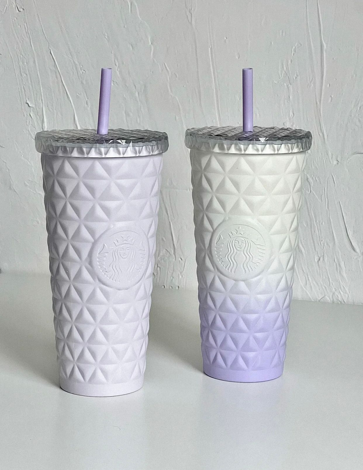 US$ 63.99 - Starbucks 2023 China Purple or Purple Gradient Dion 20oz Cup  Tumbler - m.alexstarcups.com