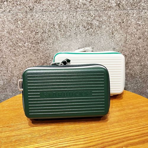 Starbucks キャリーカート ホワイト/グリーン US$ 19.99 - Starbucks 2023 China White or Green Mini