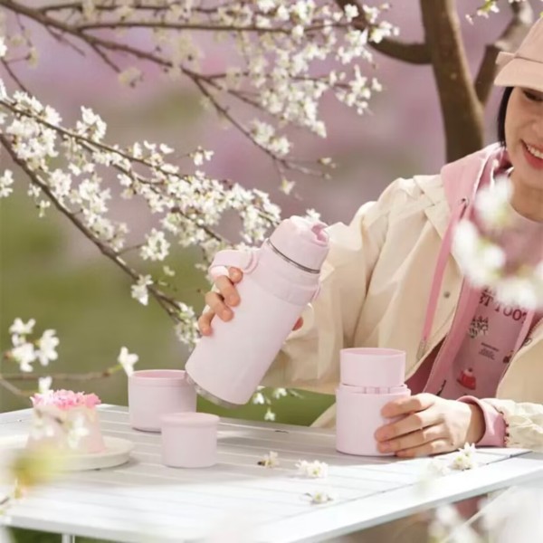 Starbucks 2024 China Sakura Stroll Spring 22oz SS Tumbler with Two Lids