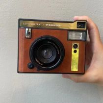 Starbucks x Lomo Brown Polaroid Camera ( no battery no printing paper when shipping)