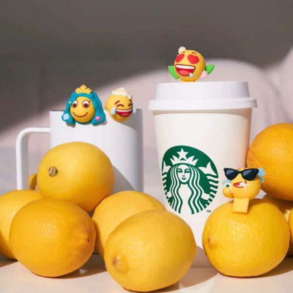 Starbucks 2024 China Yellow Face Stopper and Rim Clip Set