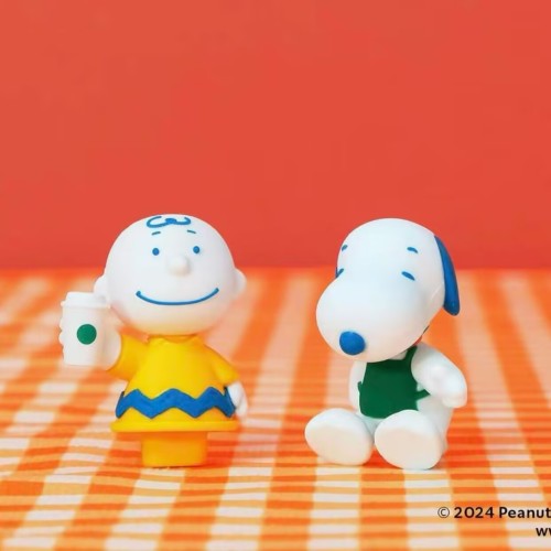 Starbucks x Snoopy 2024 Topper