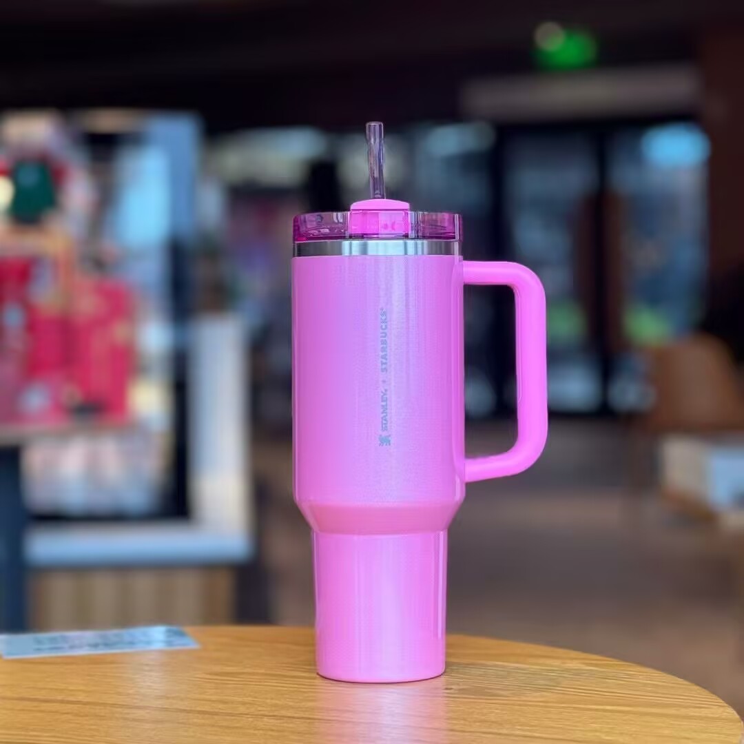 STANLEY＋STARBUCKS\r
スタンレー+スターバックス STANLEY X STARBUCKS Sunset Gradient 40 oz NEW Quencher