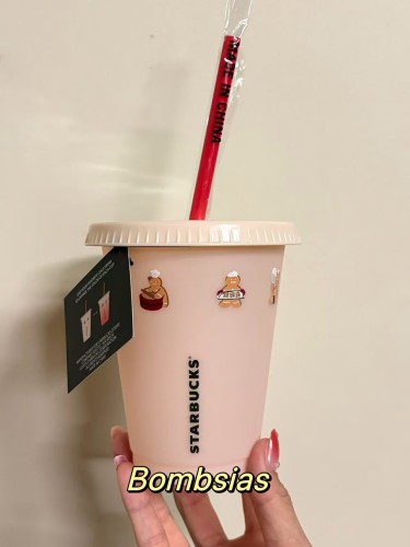 Starbucks 2025 Taiwan Christmas gingerbread man Cold Change 16oz Plastic Tumbler