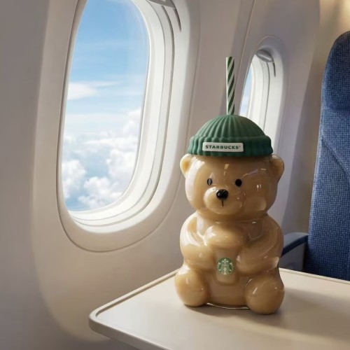 Starbucks 2026 TW Green Hat Bear Glass Cup