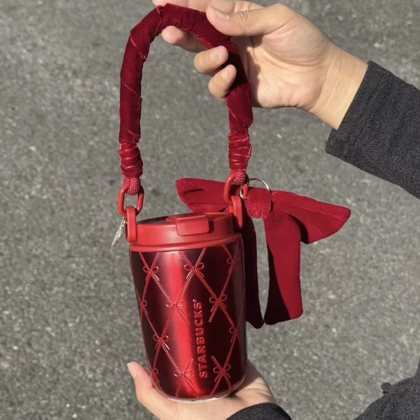 Starbucks 2026 China Christmas red ss straw tumbler with handle 