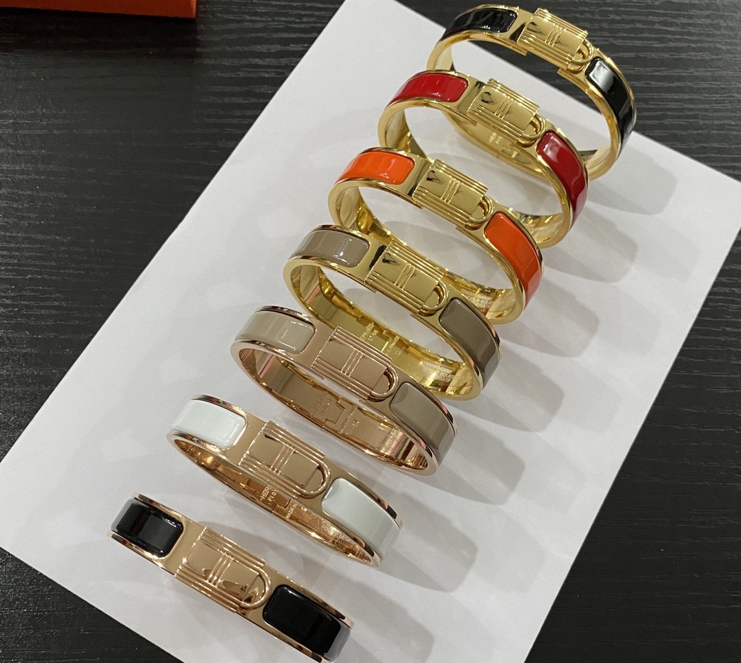 US$ 91.80 - Hermès Clic Cadenas bracelet - www.comingfashions.com