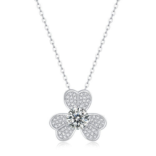 Luxury Moissanite Clover Necklace in Sterling Silver