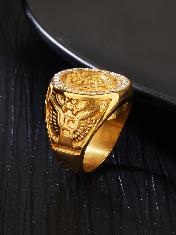 Man hand gold ring sales