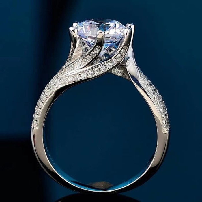 Ultra Luxury Premium 5.0CT Women's Engagement Ring