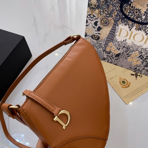 Christian Dior Saddle Bag Camel 2024 SC-005